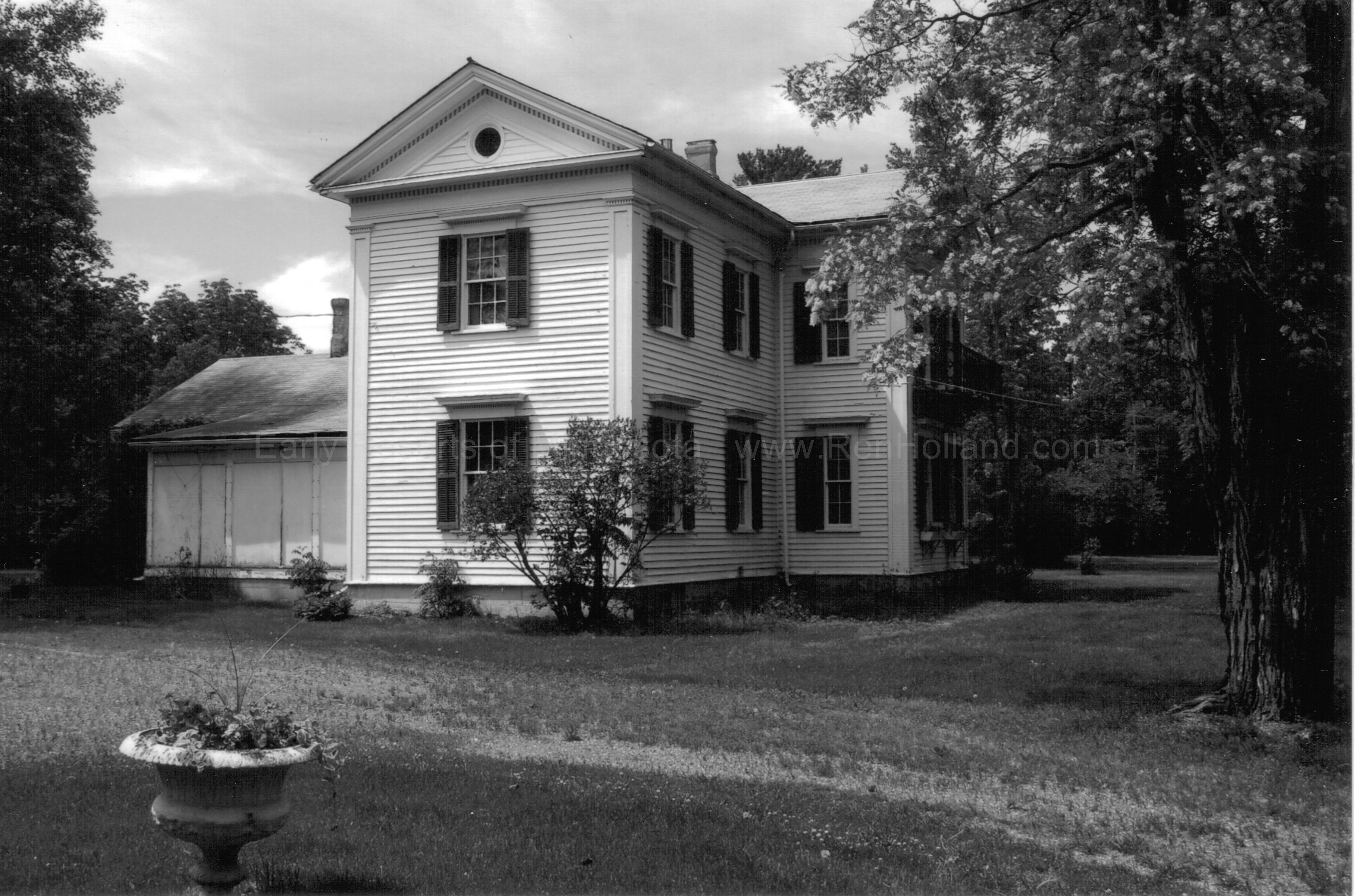 1AAA2 Locust Lodge Frontenac Ren Holland's site