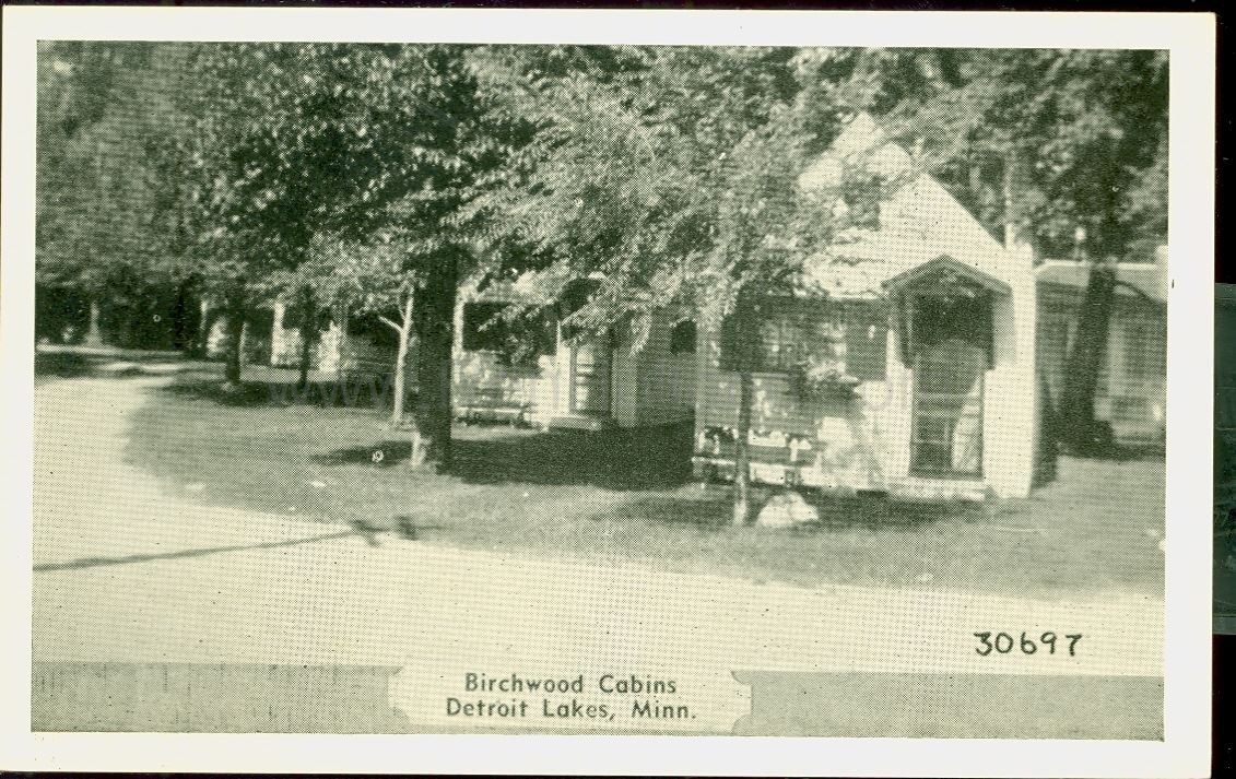 Detroit Lakes, MN, Detroit Lake, Birchwood Cabins, ca 1950s Ren