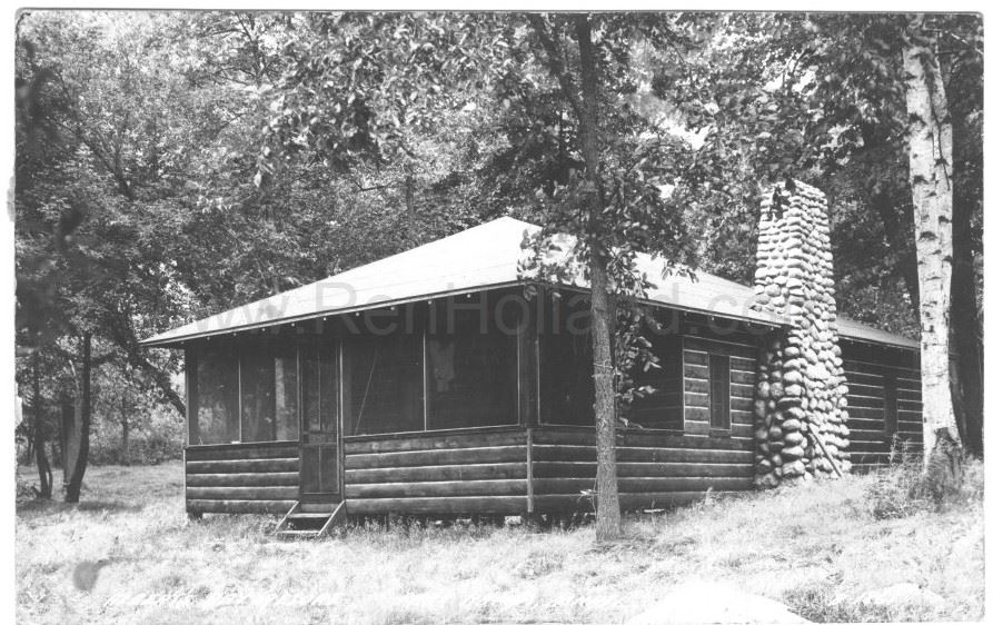 Park Rapids, MN, Fish Hook Lake, Albert’s Bay Lodge 4, ca 1940s Ren